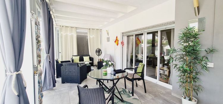 House | Resale in Alhaurín de la Torre in Alhaurín de la Torre, Costa del Sol - Photo 4
