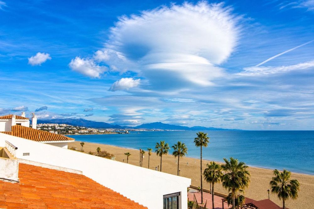 Penthouse | Resale in San Luis de Sabinillas in San Luis de Sabinillas, Costa del Sol - Main property photo