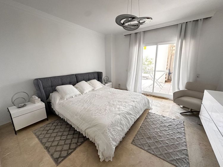 Penthouse | Resale in Marbella in Marbella Others, Costa del Sol - Photo 5