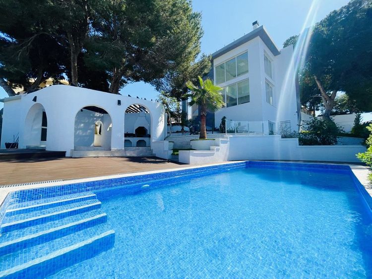 House | Resale in Los Balcones in Los Balcones, Costa Blanca - Photo 2