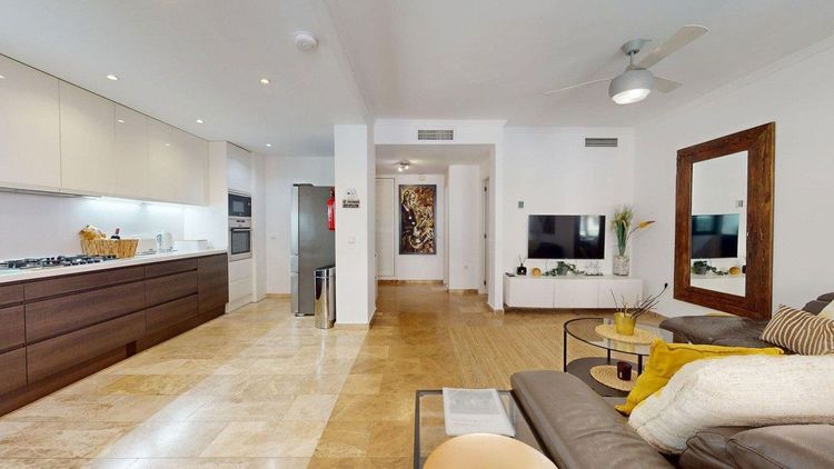 Apartment | Resale in San Pedro de Alcántara in San Pedro de Alcántara Others, Costa del Sol - Photo 3