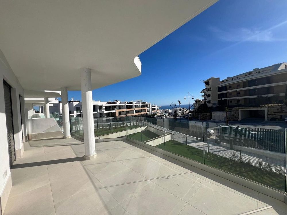 Apartment | Resale in Fuengirola in Fuengirola Others, Costa del Sol - Main property photo