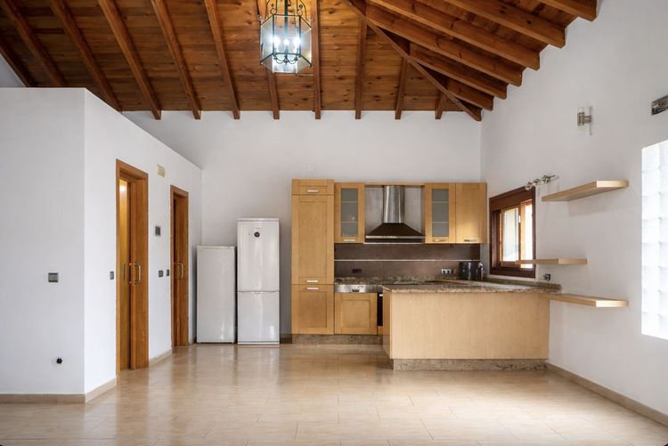 House | Resale in Coín in Coín, Costa del Sol - Photo 4