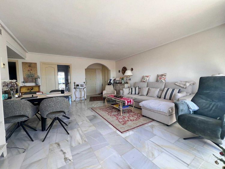 Penthouse | Resale in Bel Air in Bel Air, Costa del Sol - Photo 3