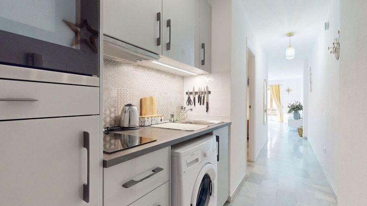 Apartment | Resale in Mijas in Mijas Others, Costa del Sol - Photo 2