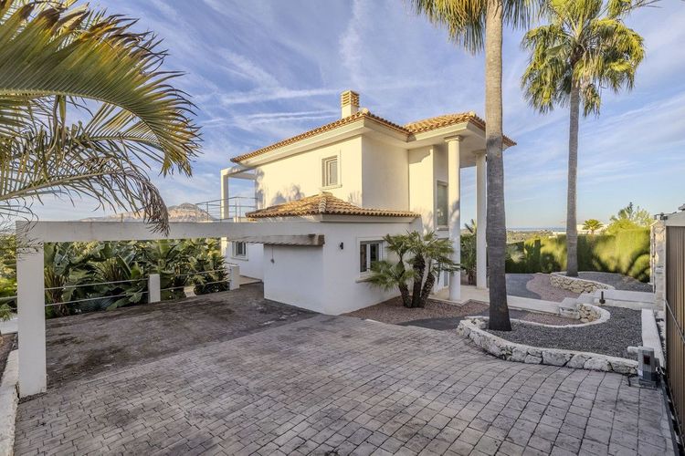 House | Resale in Javea in Javea, Costa Blanca - Photo 3