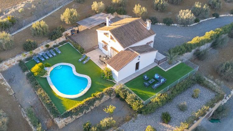 House | Resale in Coín in Coín, Costa del Sol - Photo 3