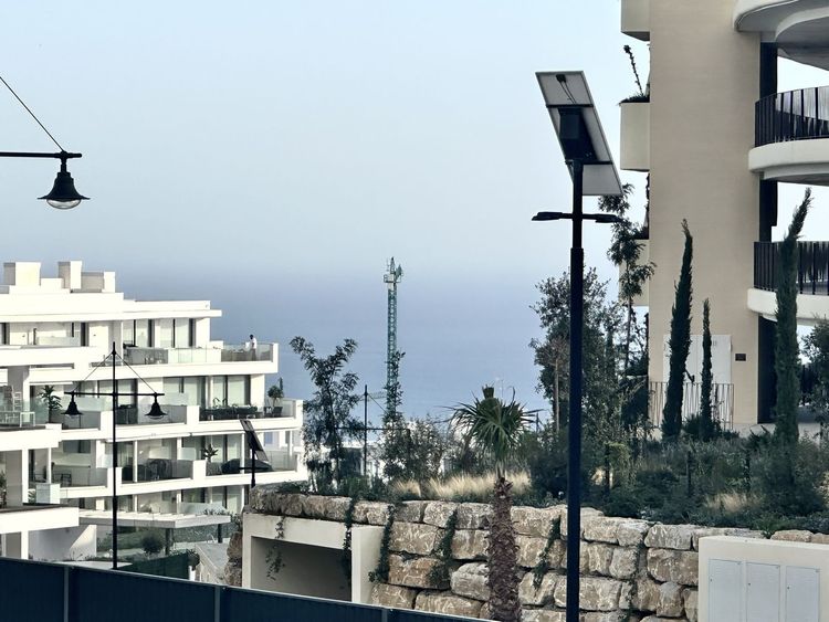 Apartment | Resale in El Higueron - Development photo 1