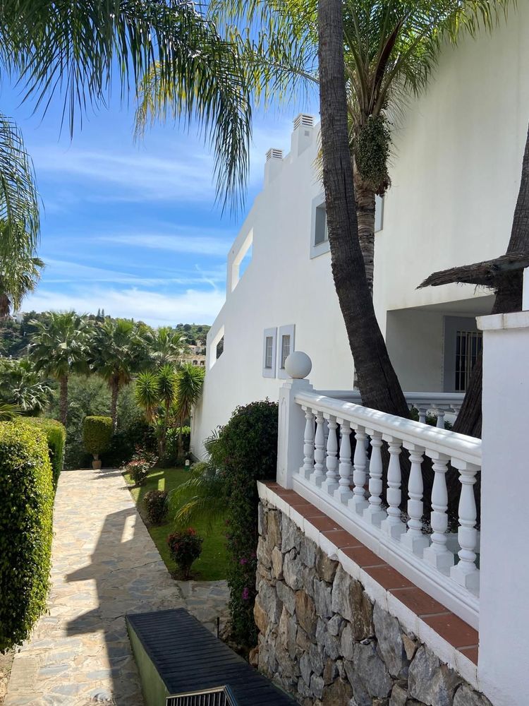 Apartment | Resale in Benahavís in Benahavís Others, Costa del Sol - Main property photo