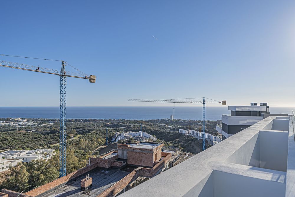 Apartment | Resale in Altos de los Monteros in Altos de los Monteros, Costa del Sol - Main property photo