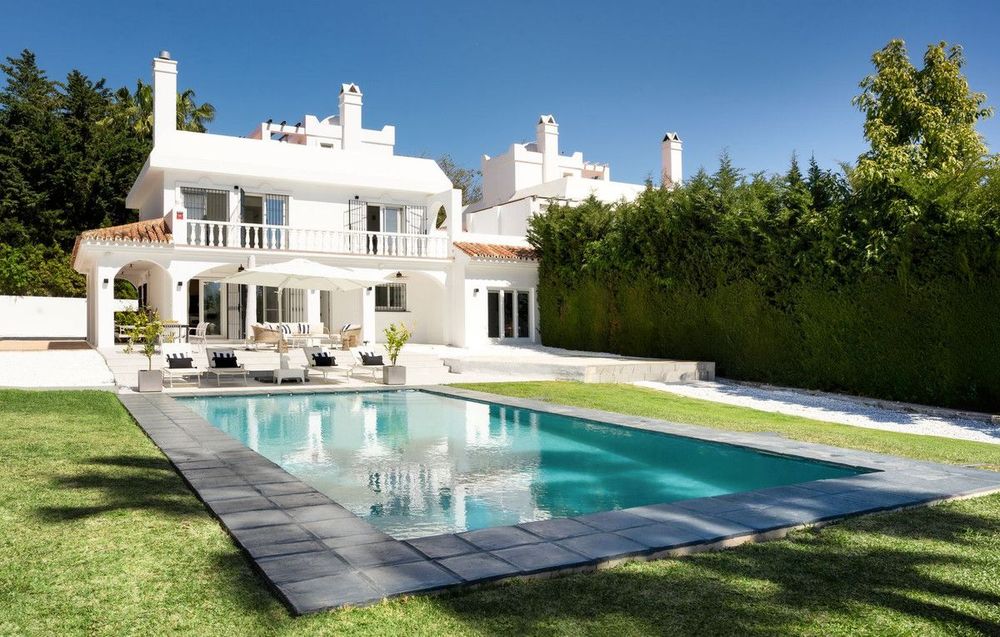 House | Resale in Estepona in Estepona, Costa del Sol - Main property photo