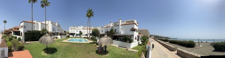 House | Resale in Casares in Casares Others, Costa del Sol - Photo 2