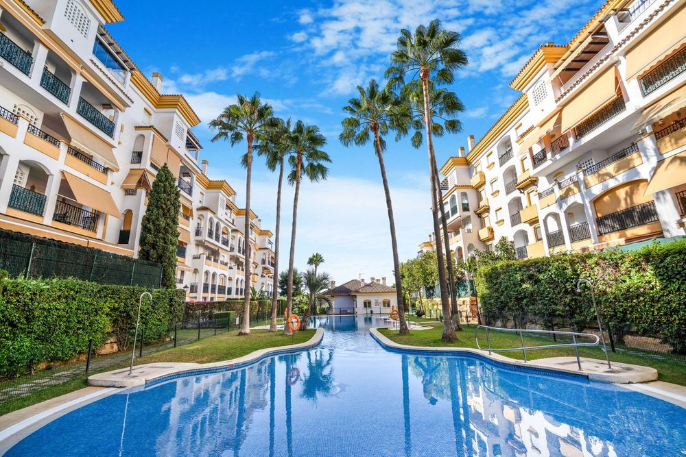 Apartment | Resale in The Golden Mile in The Golden Mile, Costa del Sol - Main property photo