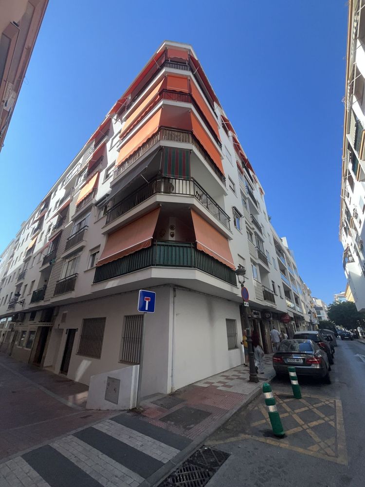 Apartment | Resale in Estepona in Estepona, Costa del Sol - Main property photo