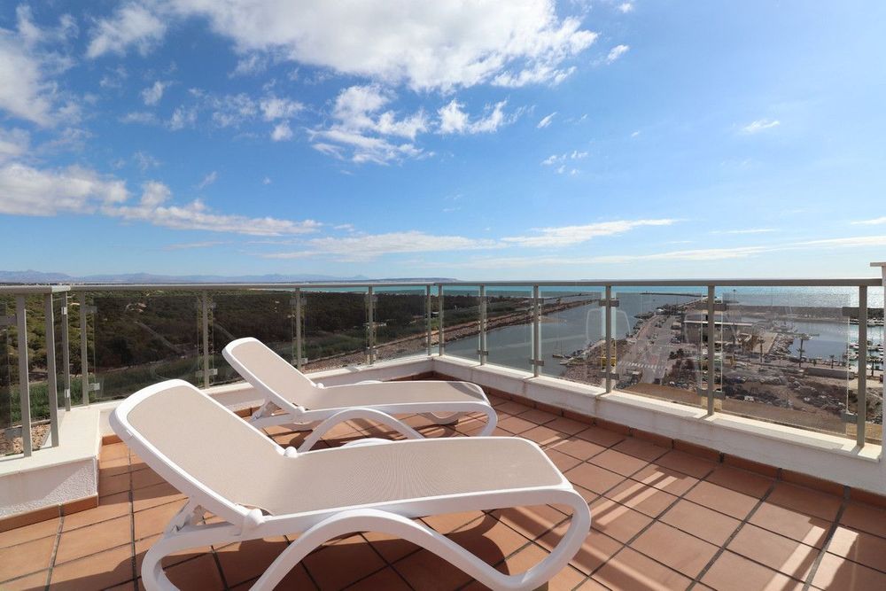 Apartment | Resale in Guardamar del Segura in Guardamar del Segura, Costa Blanca - Main property photo
