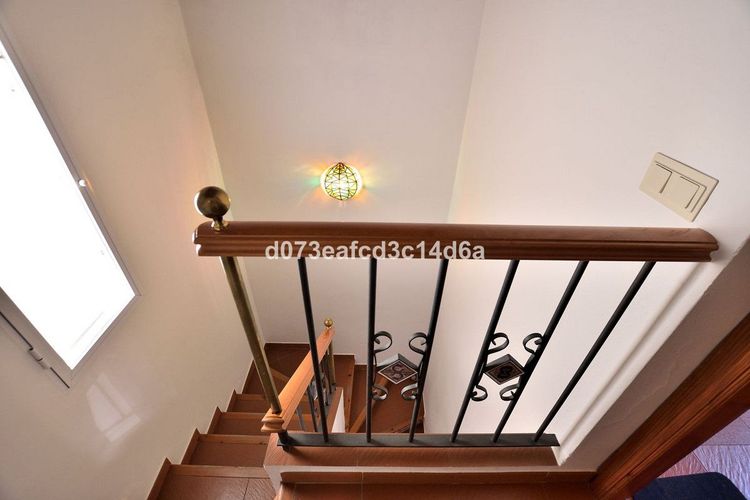 House | Resale in Los Prados in Los Prados, Costa del Sol - Photo 4