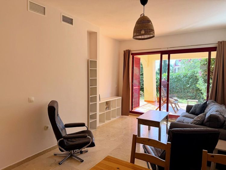 Apartment | Resale in Casares Playa in Casares Playa, Costa del Sol - Photo 5