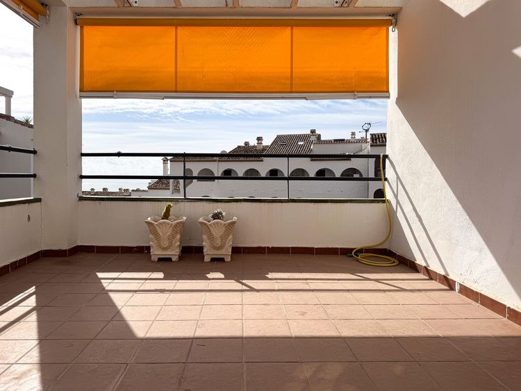 Apartment | Resale in Benalmadena in Benalmadena Others, Costa del Sol - Photo 5