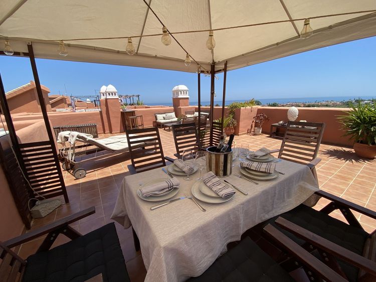 Penthouse | Resale in La Duquesa in La Duquesa, Costa del Sol - Photo 4