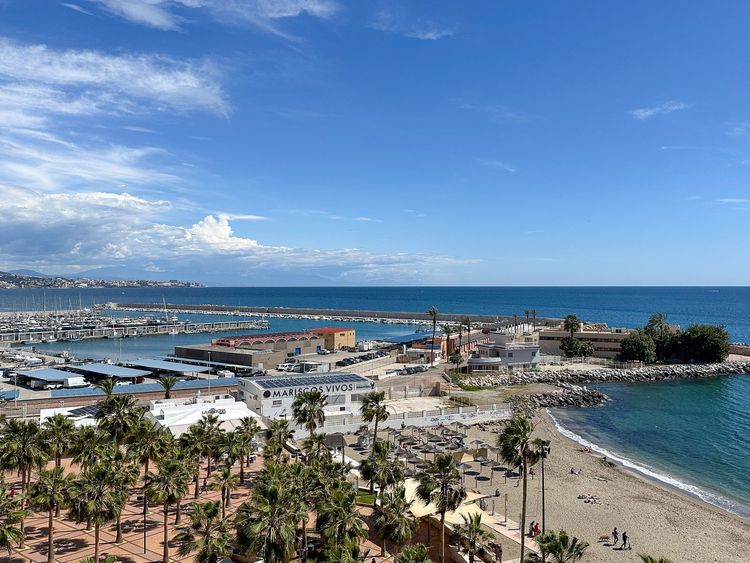 Apartment | Resale in Fuengirola in Fuengirola Others, Costa del Sol - Photo 2