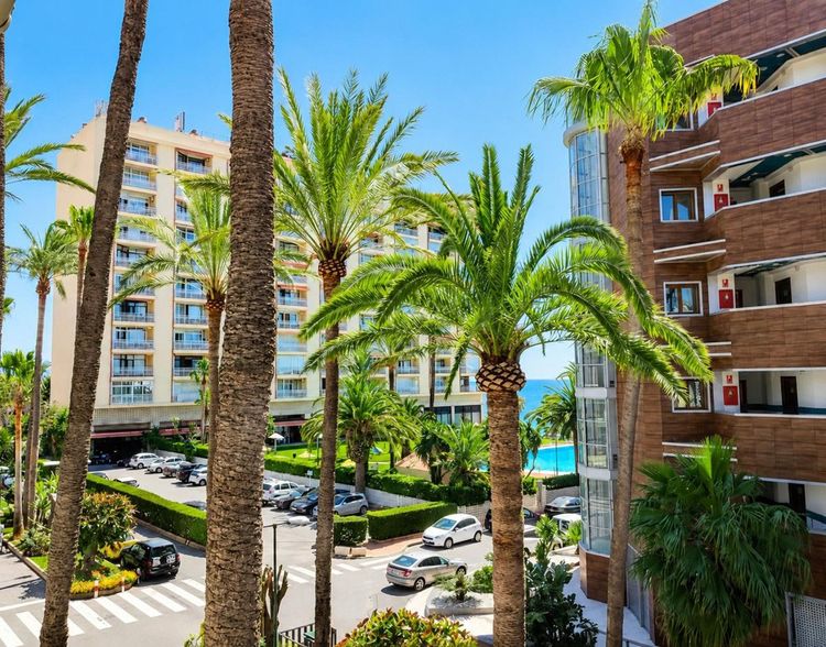 Apartment | Resale in Torremolinos Centro in Torremolinos Centro, Costa del Sol - Photo 4