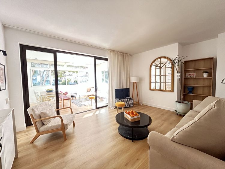 Apartment | Resale in Puerto Banús in Puerto Banús, Costa del Sol - Photo 3