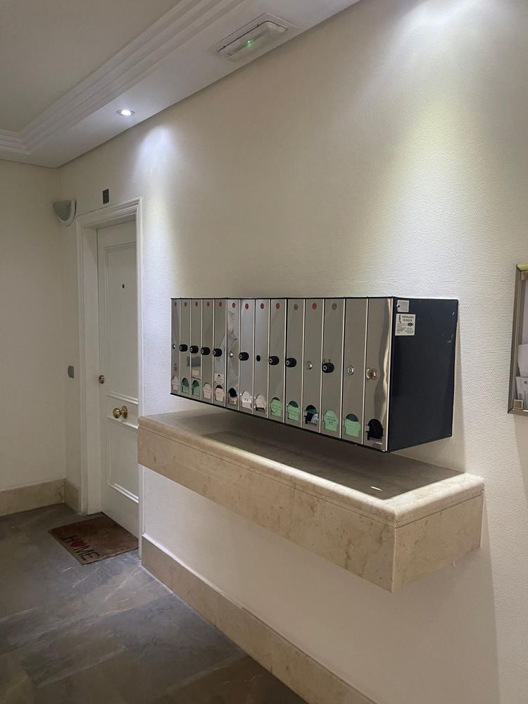 Apartment | Resale in Benalmadena Costa in Benalmadena Costa, Costa del Sol - Main property photo