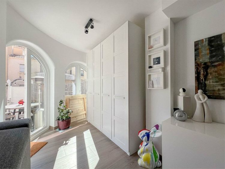 House | Resale in Villamartin in Villamartin, Costa Blanca - Photo 4