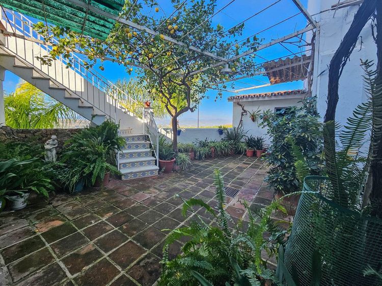 Apartment | Resale in Alhaurín el Grande - Development photo 1