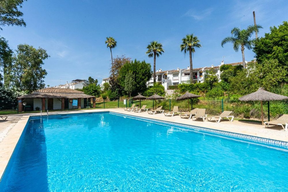 Apartment | Resale in Atalaya in Atalaya, Costa del Sol - Main property photo