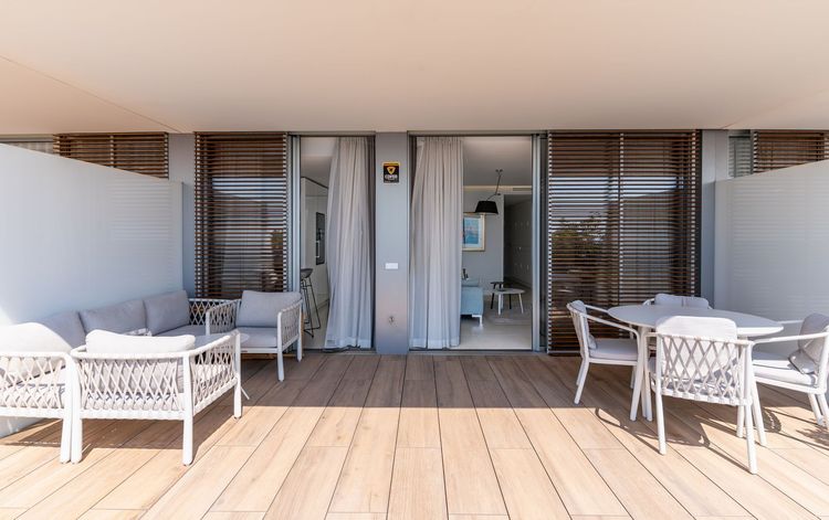 Apartment | Resale in Estepona in Estepona, Costa del Sol - Photo 4