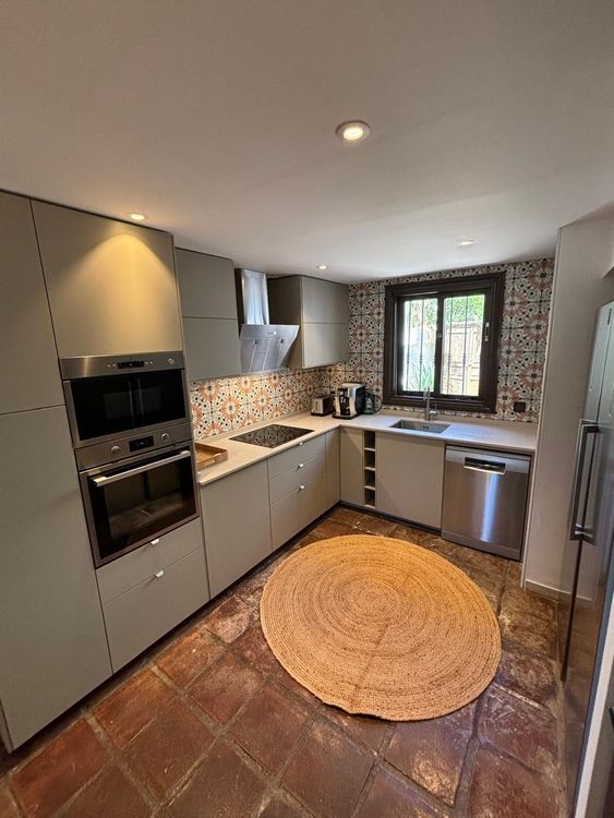 House | Resale in Guadalmina Baja in Guadalmina Baja, Costa del Sol - Photo 4