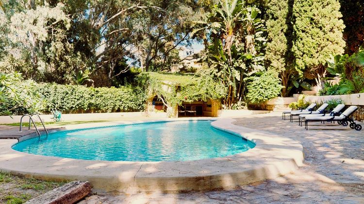 House | Resale in Calahonda in Calahonda, Costa del Sol - Photo 5