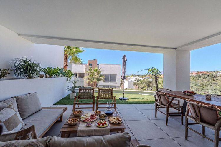 Apartment | Resale in Cabopino in Cabopino, Costa del Sol - Photo 3