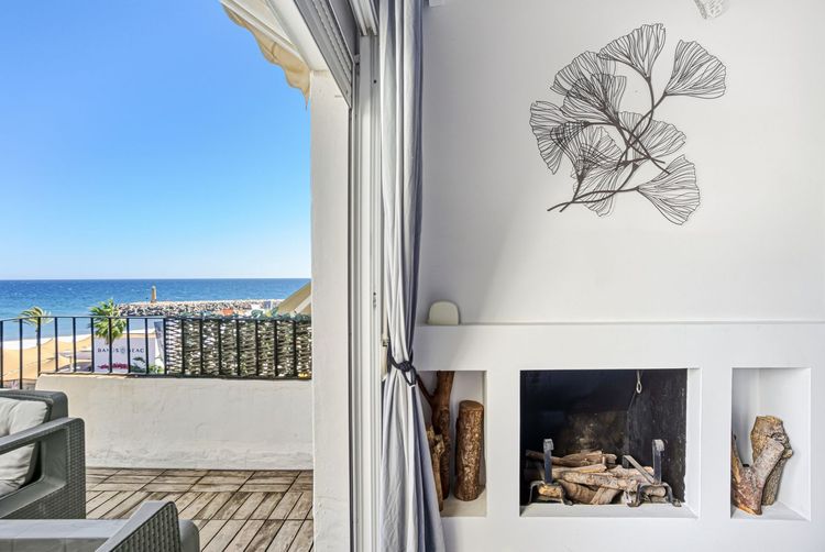 Penthouse | Resale in Puerto Banús in Puerto Banús, Costa del Sol - Photo 3