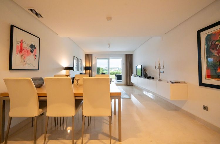 listing card gallery