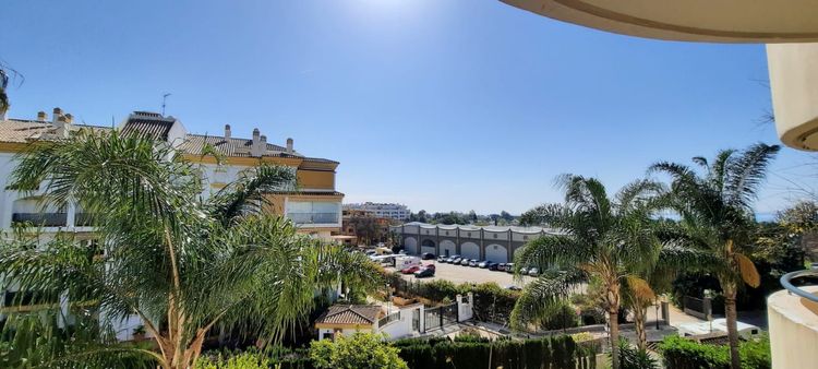 Apartment | Resale in The Golden Mile in The Golden Mile, Costa del Sol - Photo 3