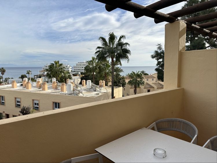 House | Resale in Mijas Costa in Mijas Costa, Costa del Sol - Photo 2