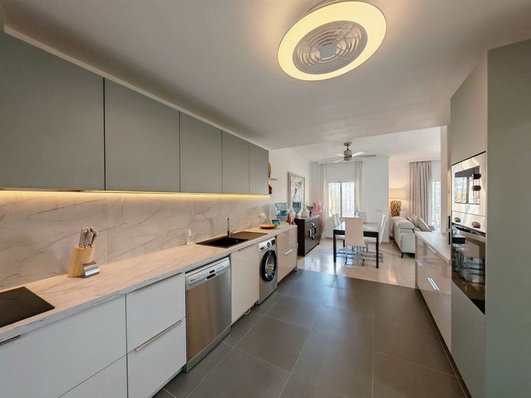 House | Resale in Riviera del Sol in Riviera del Sol, Costa del Sol - Photo 5