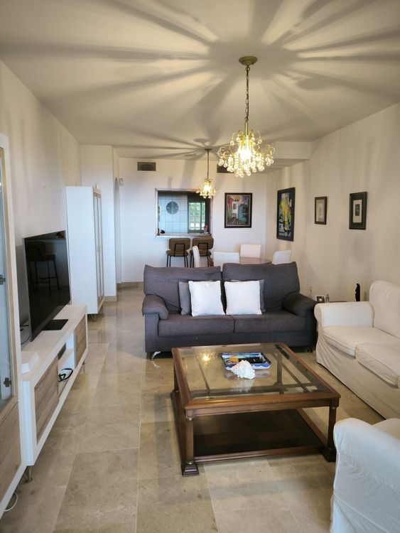 Apartment in La Duquesa in La Duquesa, Manilva, Costa del Sol - Photo 4