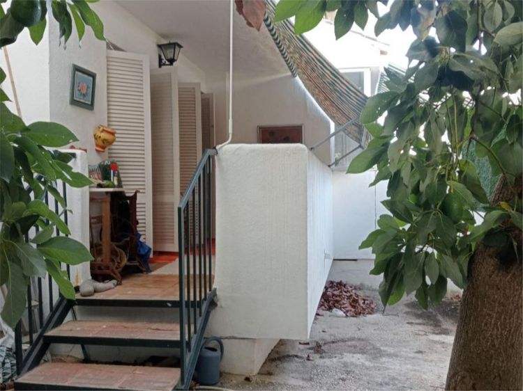 Apartment | Resale in Nueva Andalucía in Nueva Andalucía Others, Costa del Sol - Photo 3