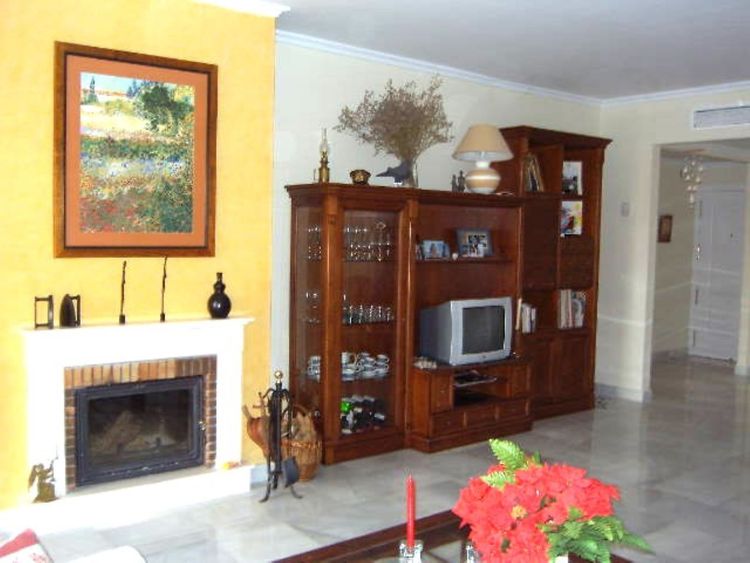 Apartment | Resale in Hacienda del Sol in Hacienda del Sol, Costa del Sol - Photo 2