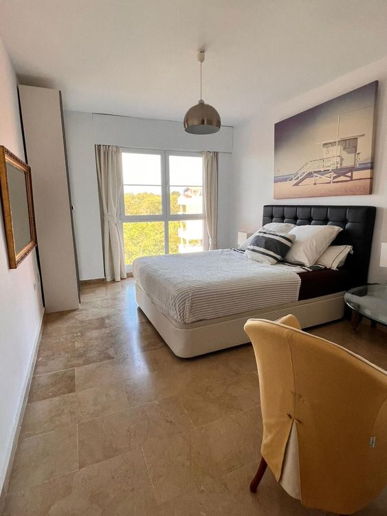 Penthouse | Resale in Estepona in Estepona, Costa del Sol - Photo 5