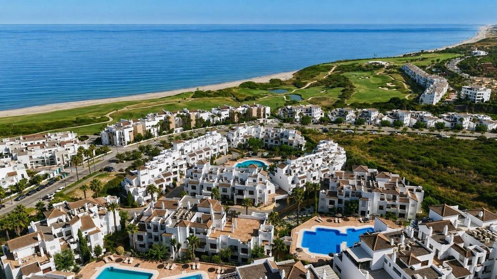 House | Resale in La Alcaidesa in La Alcaidesa, Costa del Sol - Main property photo