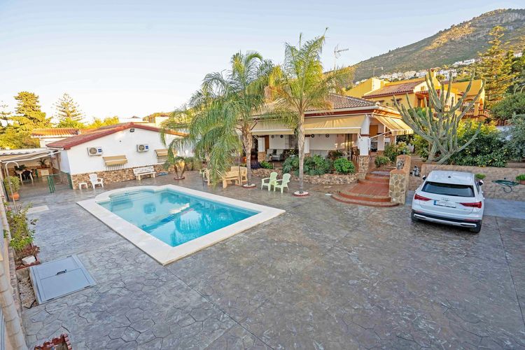 House | Resale in Alhaurín de la Torre - Development photo 1