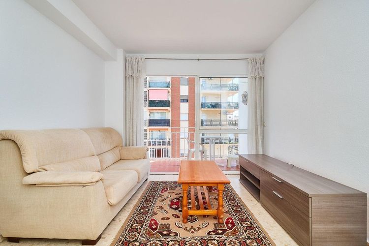 Apartment | Resale in Fuengirola in Fuengirola Others, Costa del Sol - Photo 3