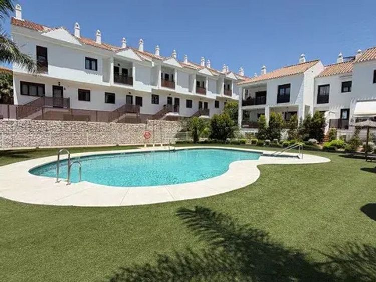 House | Resale in Riviera del Sol in Riviera del Sol, Costa del Sol - Photo 2