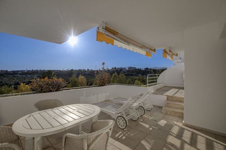 Apartment | Resale in Guadalmina Alta in Guadalmina Alta, Costa del Sol - Photo 3