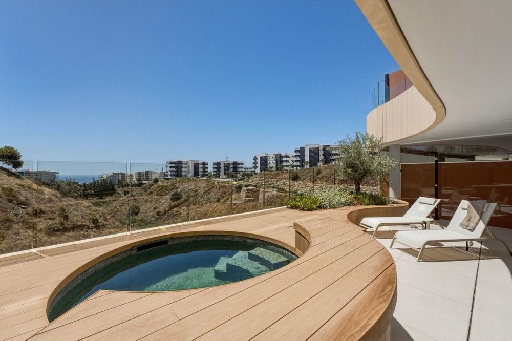 Apartment | Resale in Higueron in Higueron, Costa del Sol - Main property photo