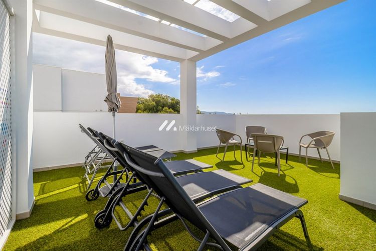 House | Resale in Nerja in Nerja, Costa del Sol - Photo 3